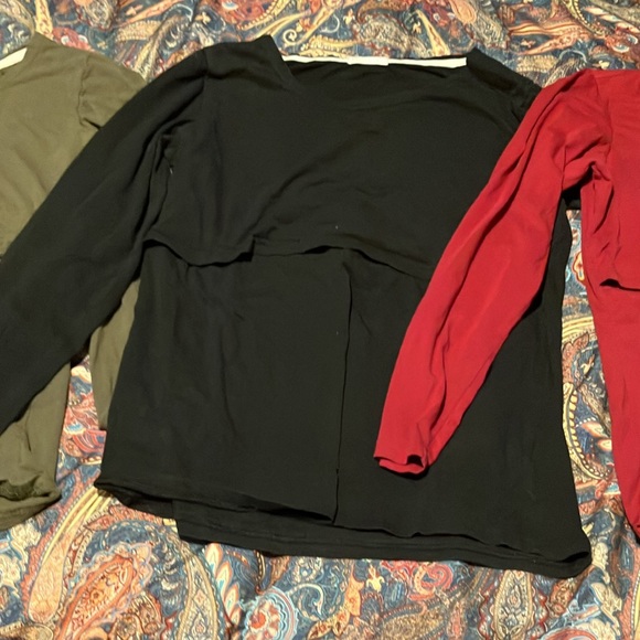 Nursing long sleeve lot - Picture 4 of 8